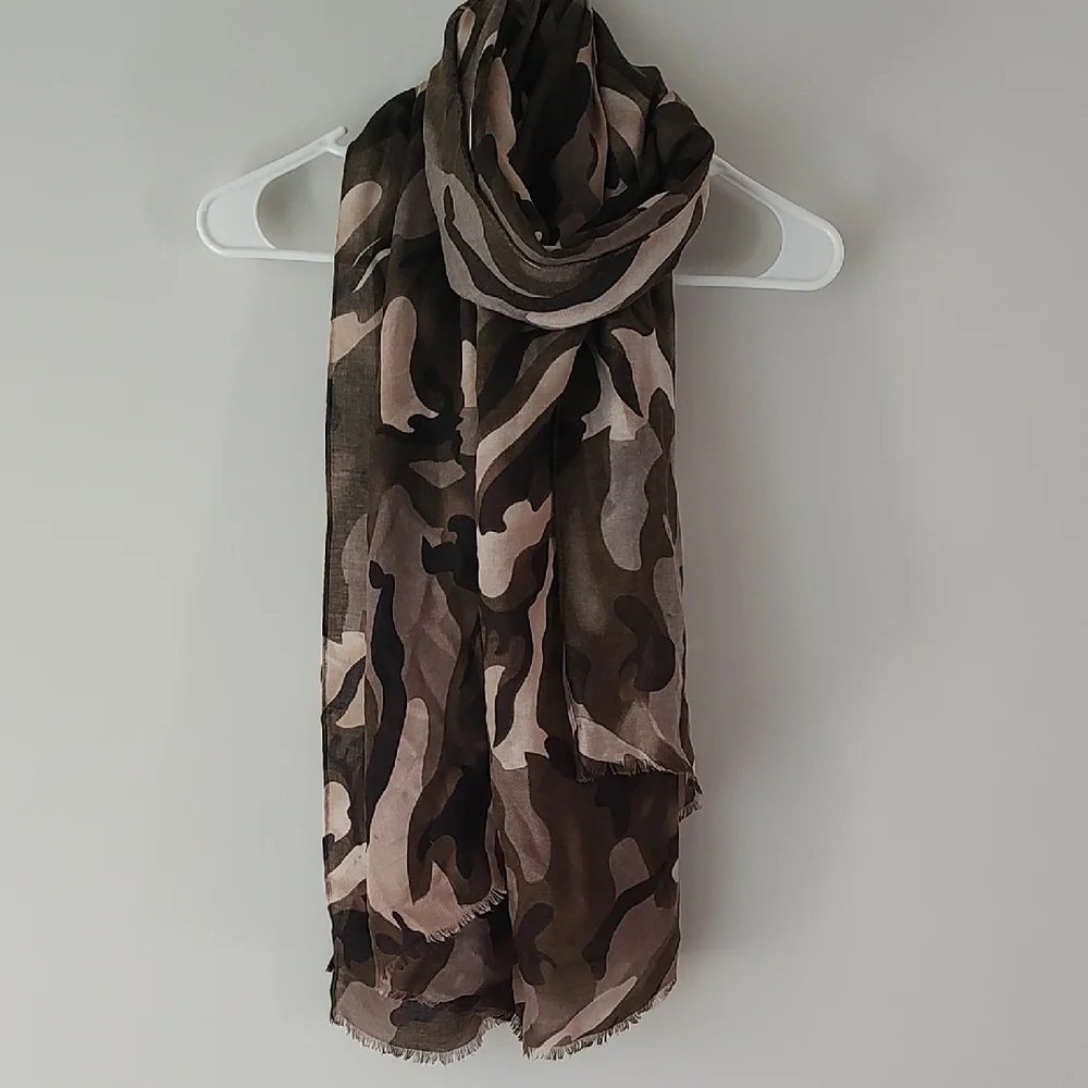 Camouflage Scarf